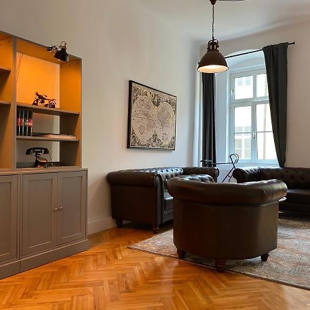 Industrial Apartment Schlossberg Linz Extérieur photo