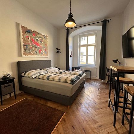 Industrial Apartment Schlossberg Linz Extérieur photo