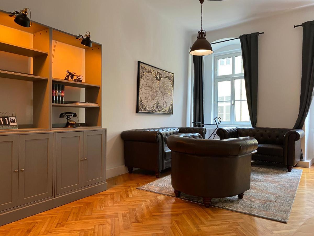 Industrial Apartment Schlossberg Linz Extérieur photo