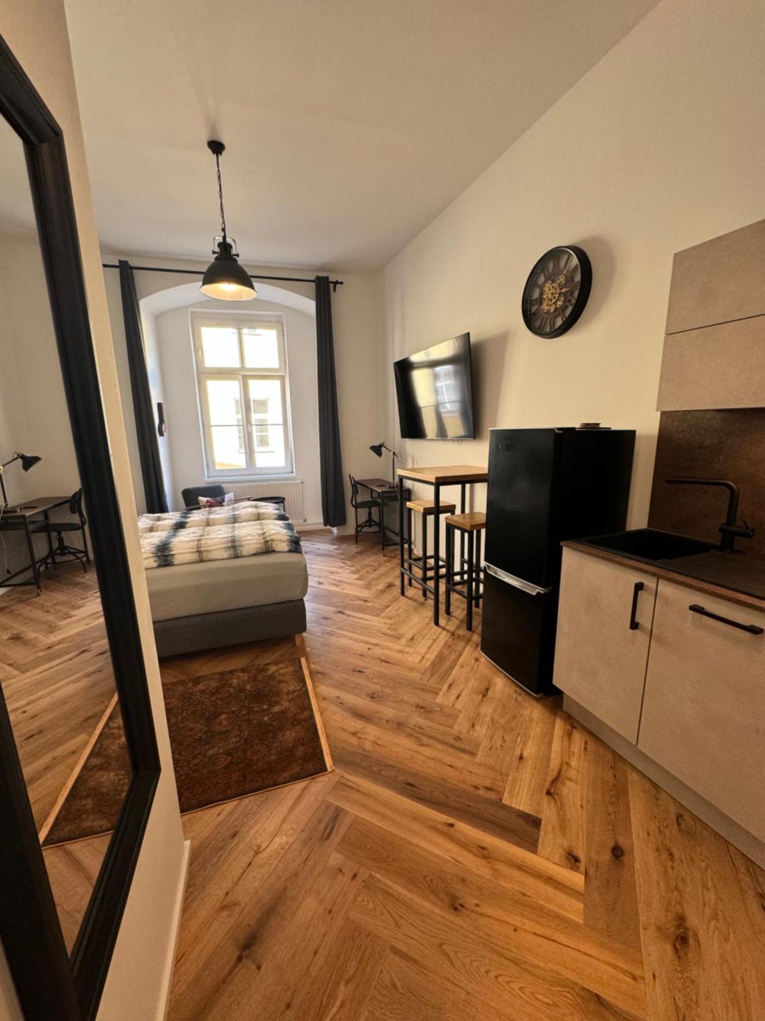 Industrial Apartment Schlossberg Linz Extérieur photo